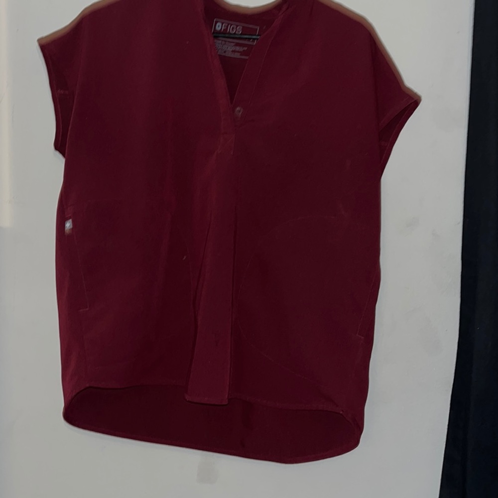 Women's Burgundy Rafaela™ - Oversized Scrub Top - S / Burgundy